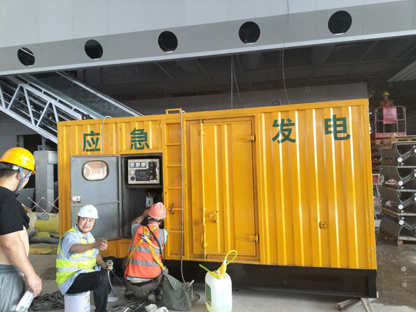 芒康怎样判断空气滤清器是否需要更换？